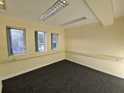Unit 3/4 Turves Road, Cheadle, Office To Let - 20231103_092001.jpg
