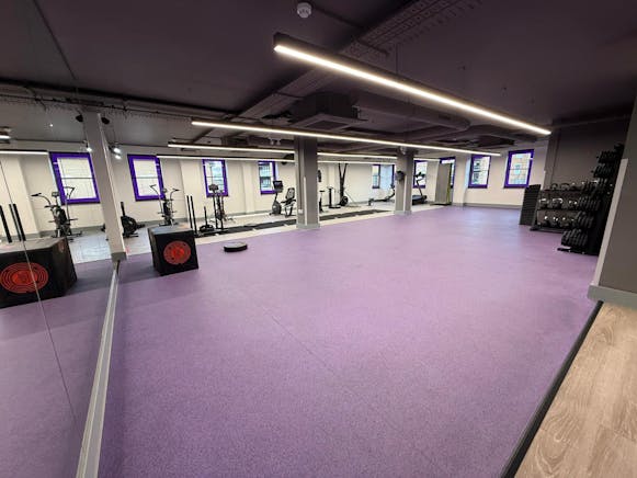 De Burgh House, Wickford, Leisure / Mixed Use / Office For Sale - WhatsApp Image 20251119 at 145643_b644e90d.jpg