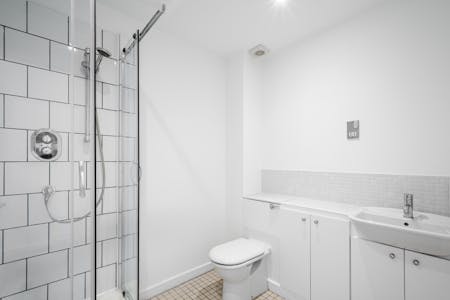 28 Woodseer Street, London, Residential To Let - Woodseer St 28 F3 - 11.jpg