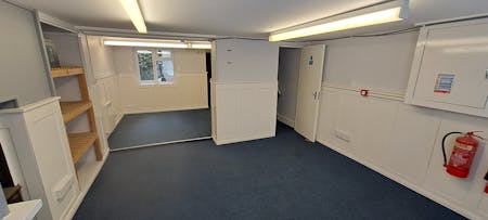 22 Queens Road, Brighton, Office / Retail To Let - 20250724_112157.jpg
