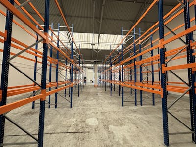 Unit D, De Clare House, Caerphilly, Industrial To Let - IMG_3339.jpg