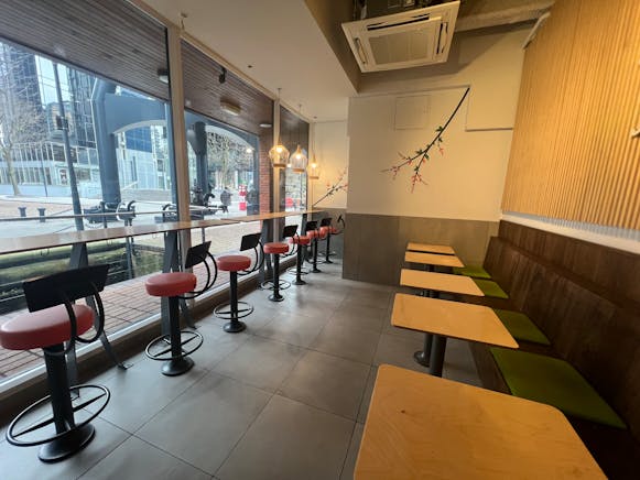 Harbour Island, Harbour Exchange Square, London, Restaurant / Retail To Let - IMG_1075.jpeg