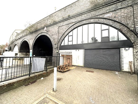 23-24 Alma Road, Windsor, Industrial / Leisure / Offices / Retail To Let - IMG_4057.JPEG