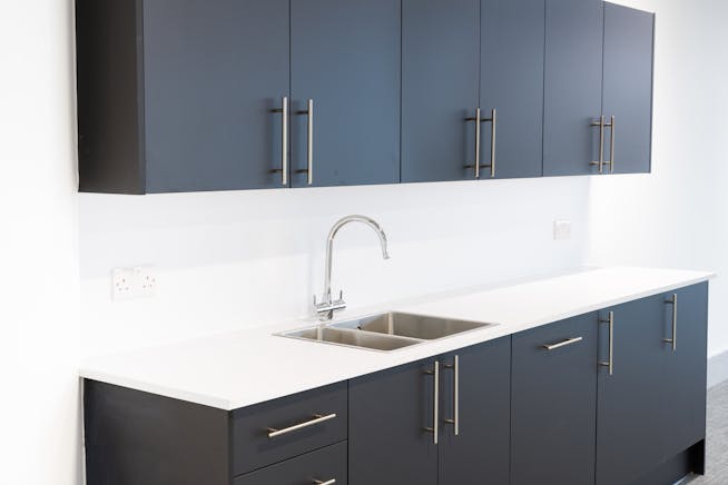 One Kings Court, Charles Hastings Way, Worcester, Office To Let - Image 8