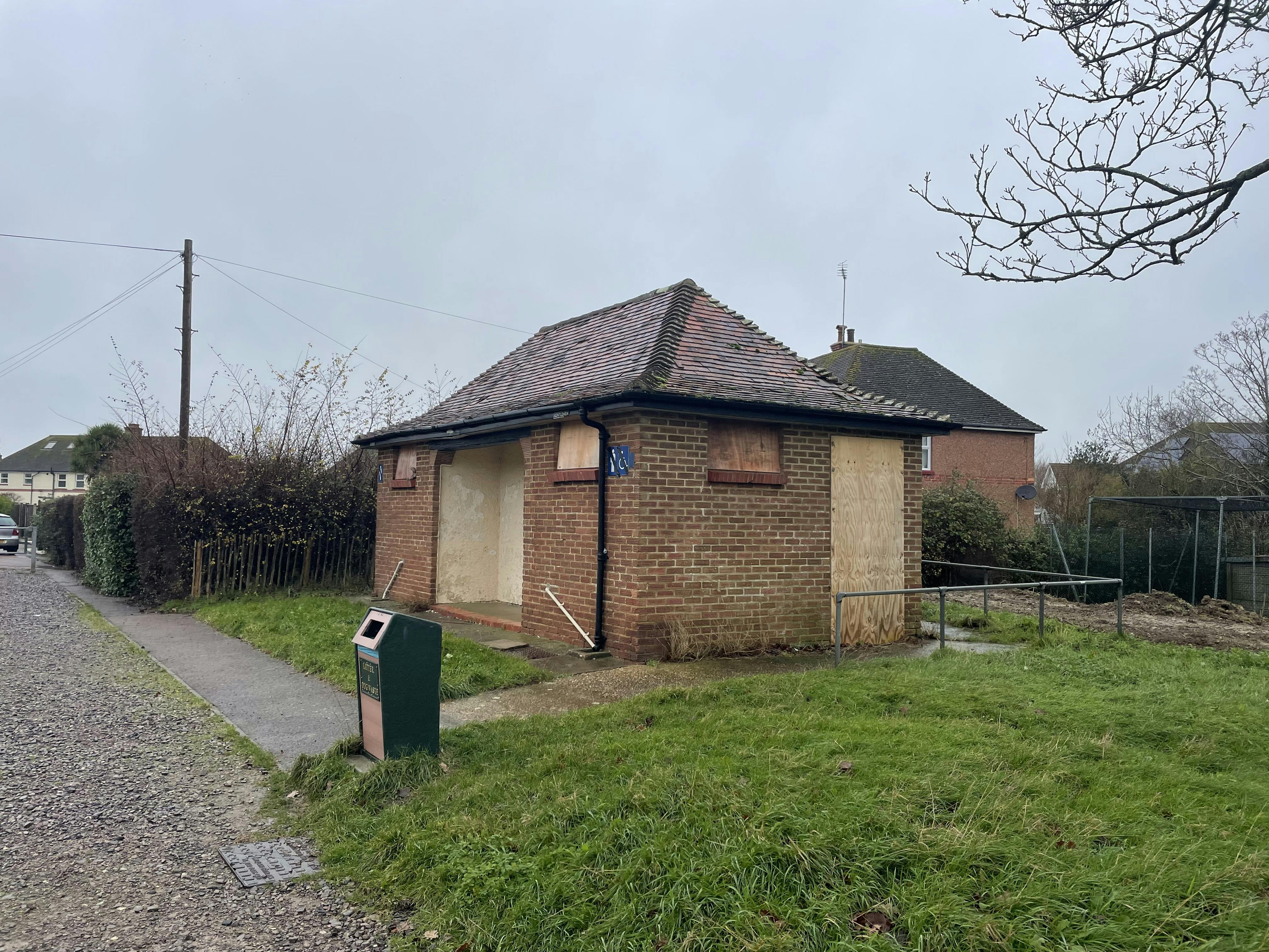 Former toilet block, Little Common, Bexhill on Sea, Leisure / Office / Retail To Let - tempImagela8BLf.jpg