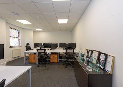 Unit 6 The Cloisters, 11-12 George Road, Birmingham, Office To Let - 6 The Cloisters_028.jpg