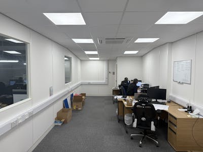 Unit 22 Hunt End Industrial Estate, Redditch, Industrial/Logistics To Let - IMG_4336.JPG