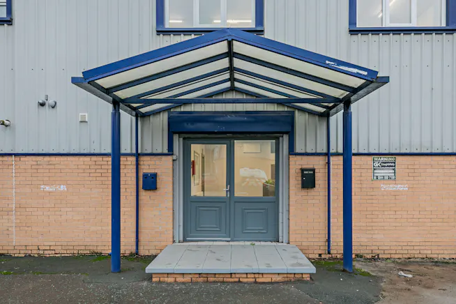 Unit 1 & 1A, Whitacre Street, Huddersfield, Industrial/Logistics To Let - 8676130-exterior05-800.jpg