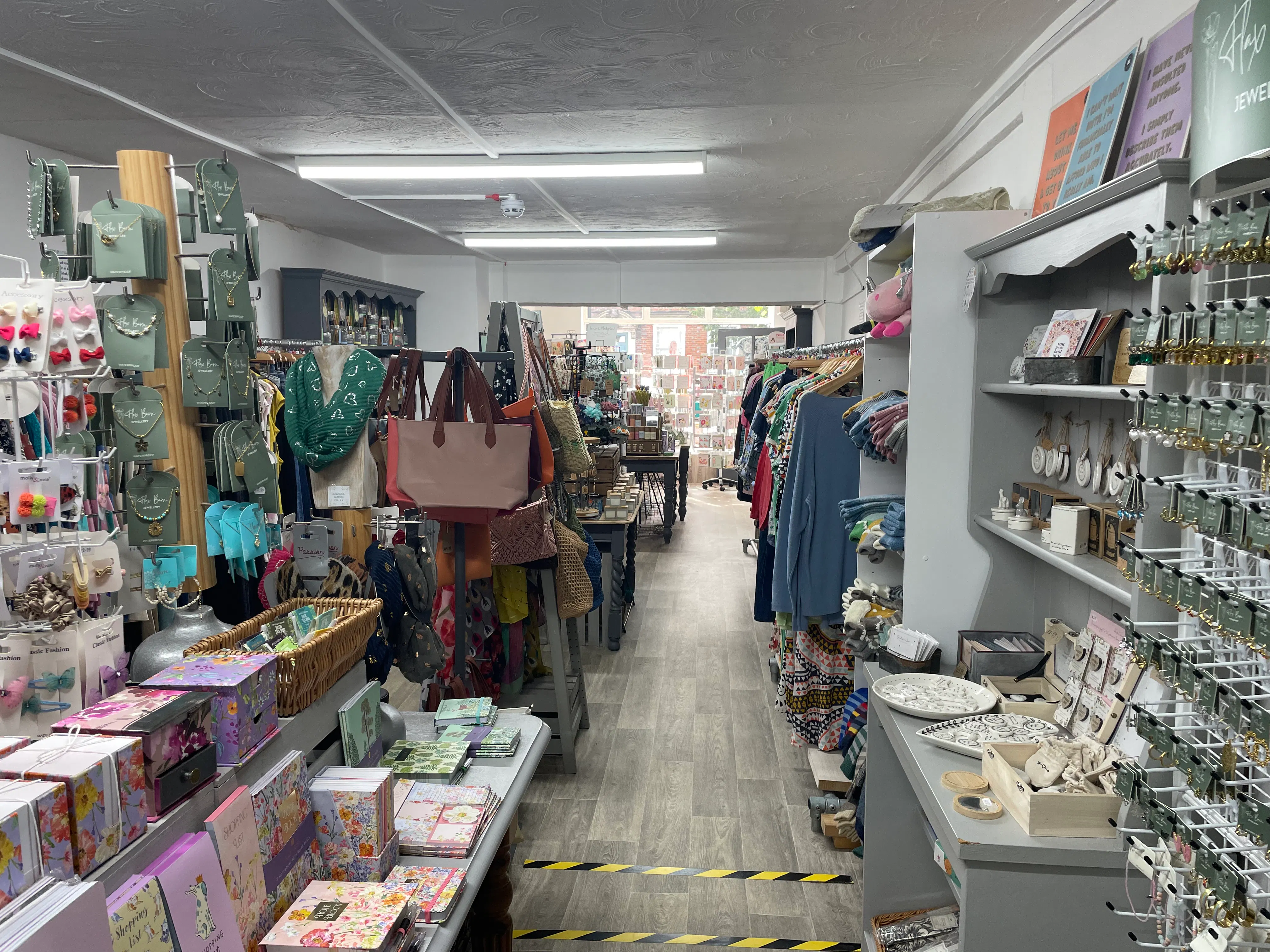 Unit 2 Merchants House, 34 High Street, Swindon, Retail To Let - 4.jpeg