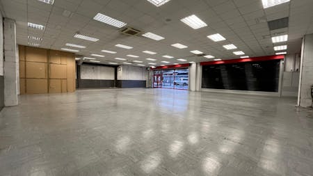 209 Bury New Road, Manchester, Leisure / Retail / Industrial / Warehouse To Let / For Sale - PHOTO20251217100624jpg2.jpg