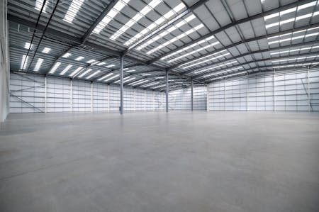 Poyle 80, Horton Road, Heathrow, Industrial/Logistics / Industrial / Warehouse To Let - Poyle 80 warehouse .jpg