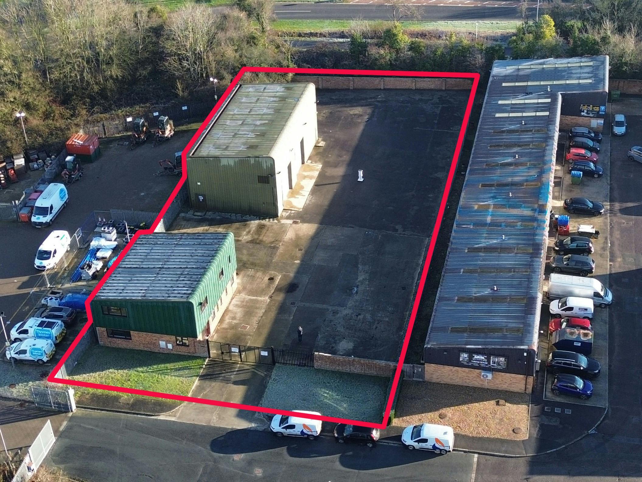 Link House, Swindon, Industrial To Let / For Sale - DJI_0059 copy red line 2b.jpg