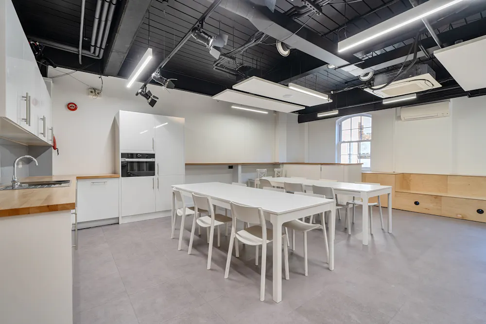 3 Bath Place, London, Office To Let - 1430435-15-69b952e434936.jpg