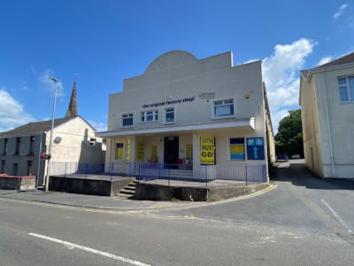 11 Causeway Street, Kidwelly, Retail To Let / For Sale - Front Photo.jpg