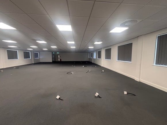 1 Rivermead, Rivermead Court, Clevedon, Office To Let - 45.jpg