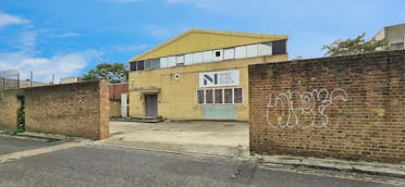 Winans Walk, London, Warehouse & Industrial / Offices For Sale - c100e08d-DC093F~1.JPG - More details and enquiries about this property