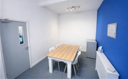 1A Cross Road, Leamington Spa, Office To Let / For Sale - Internal 2.jpg