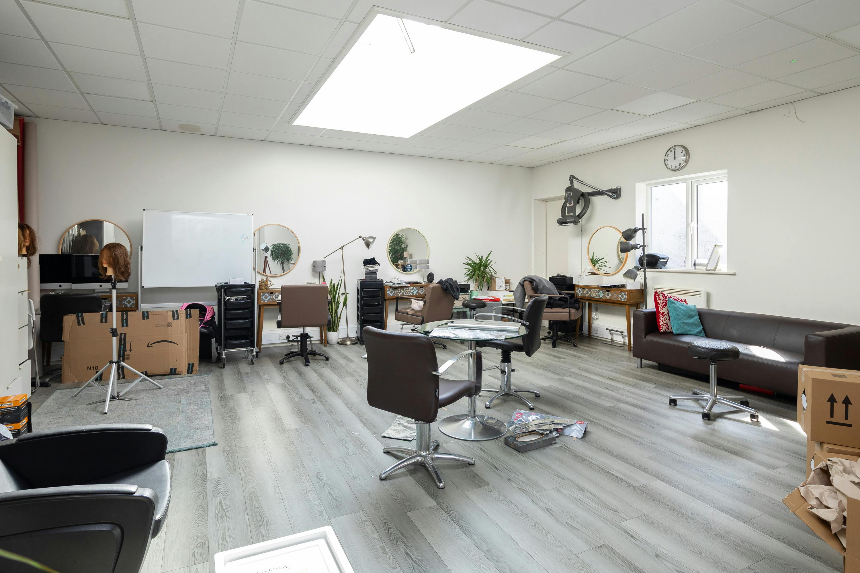 1/3 Sycamore Road, Amersham, Offices / Retail For Sale - 19-Amersham.jpg