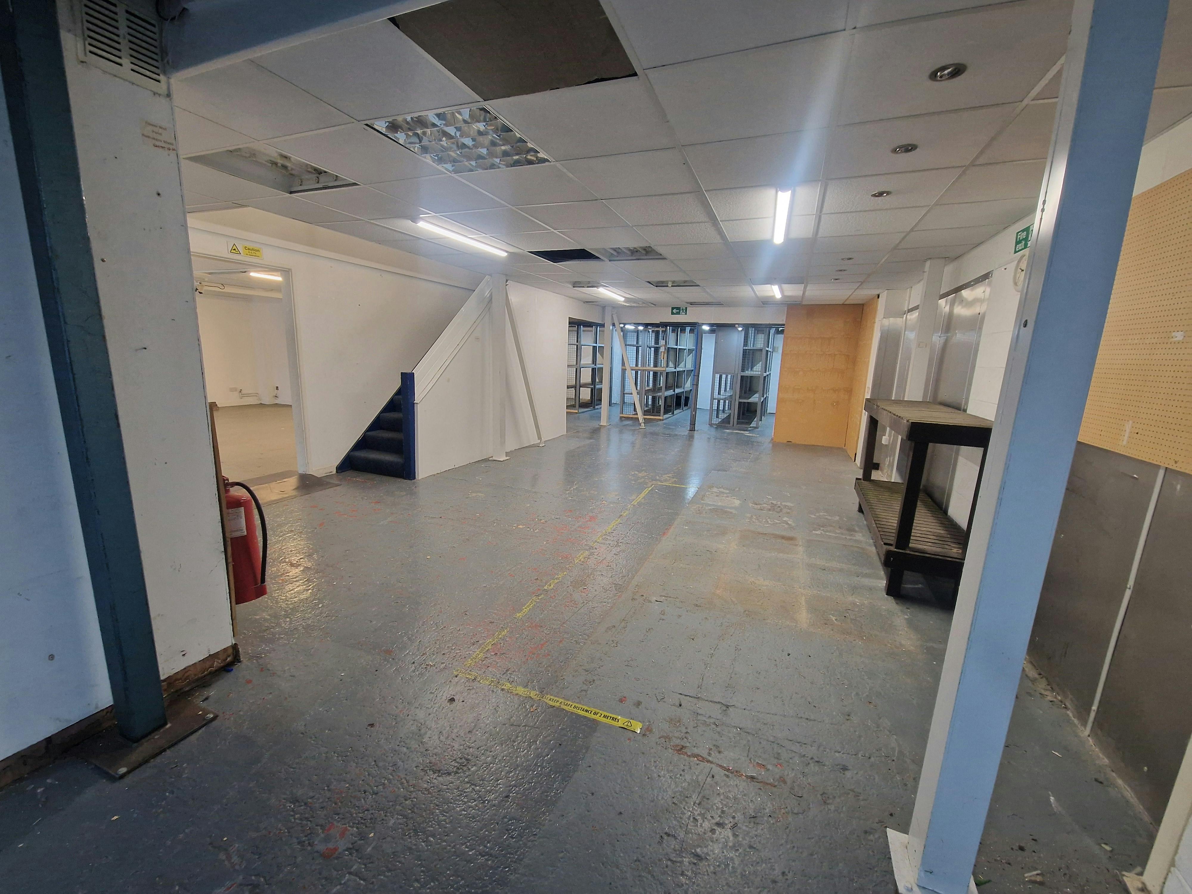 Industrial Unit in Portsmouth - photo 2