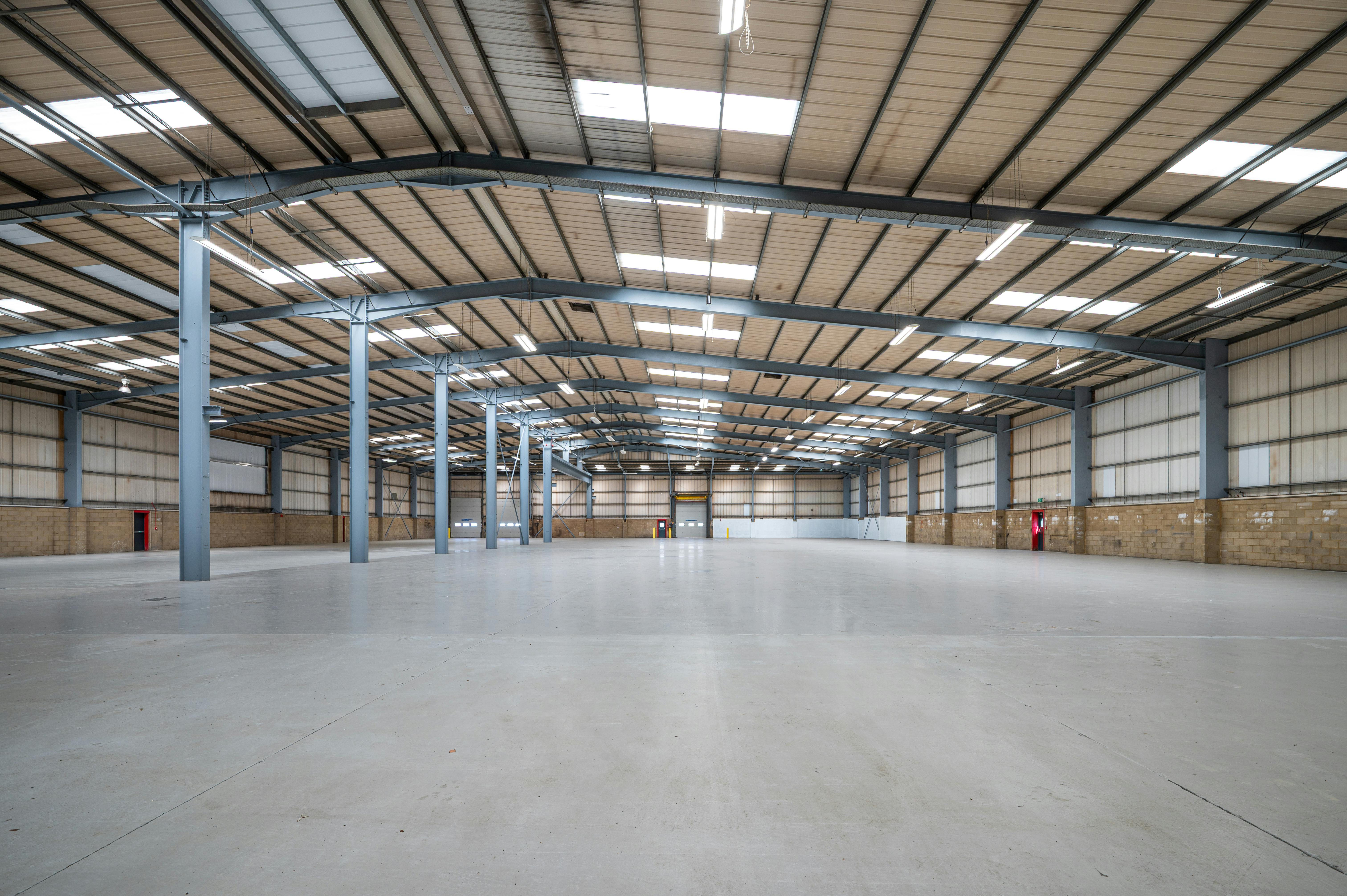 Guildford38, 2-3 Dennis Way, Guildford, Warehouse & Industrial To Let / For Sale - DAVID LINDSELL CONSULTANCY_DENNIS WAY SLYFIELD INDUSTRIAL ESTATE GU1 1AF_017.jpg