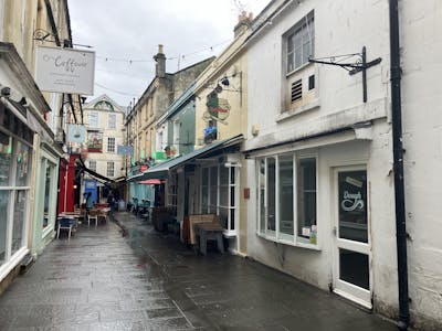 14-16 The Corridor, Bath, Retail To Let - IMG_1584.JPG