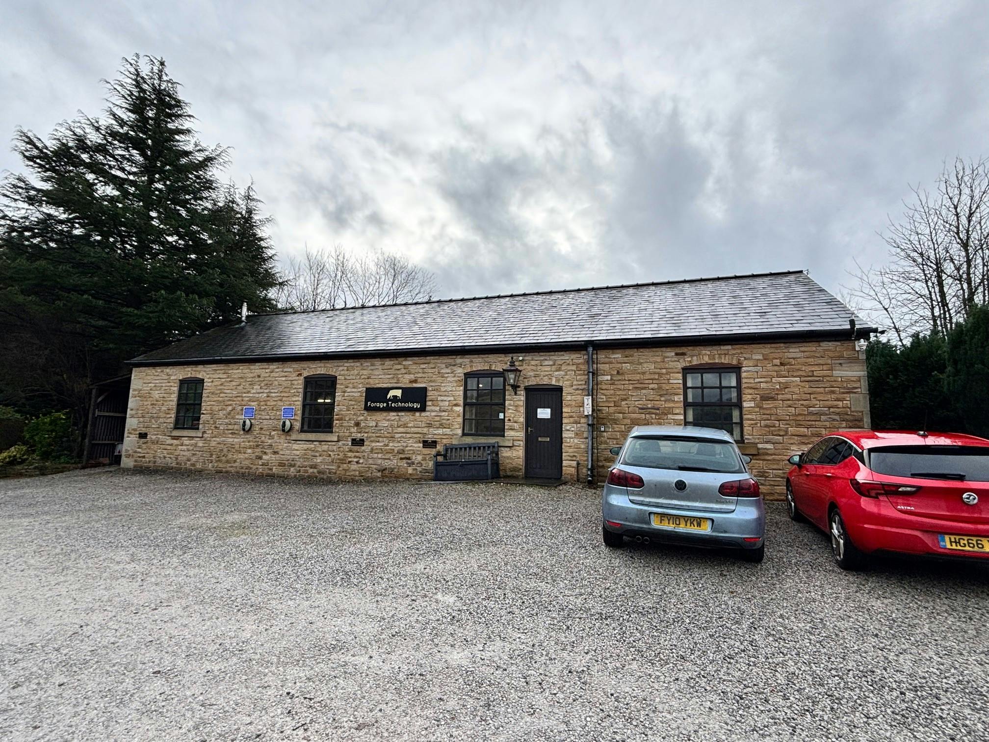 Office in Furness Vale - photo 2