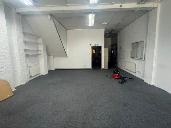 162 Holloway Road, London, Investment / Investment / Offices / Retail For Sale - 4.jpg