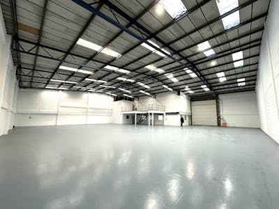 Unit 5 Somers Place, Brixton, Industrial / Leisure To Let - 20260120_140317102_iOS.jpg