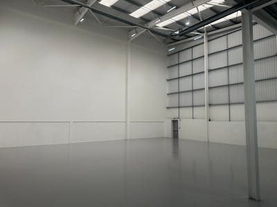 Units 3-4, Chertsey Business Park, Chertsey, Industrial To Let - IMG_1623.jpeg