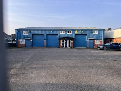 Units 1-3, Whittle Close, Brunel Drive, Newark, Light Industrial To Let - IMG_3472.JPG