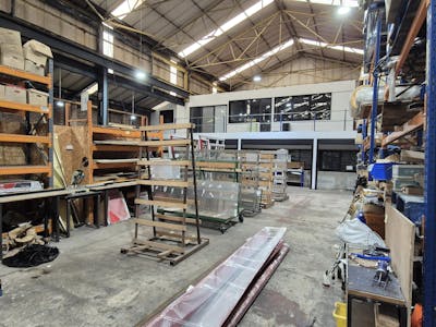 Unit 5, Manchester, Industrial/Logistics To Let - 20260216_111534.jpg