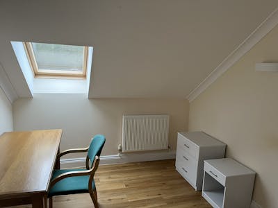 Tittershall Lodge, Kingswood Lane, Aylesbury, E (Commercial / Business / Service) / Land / Office / Retail To Let - IMG_2836.JPEG