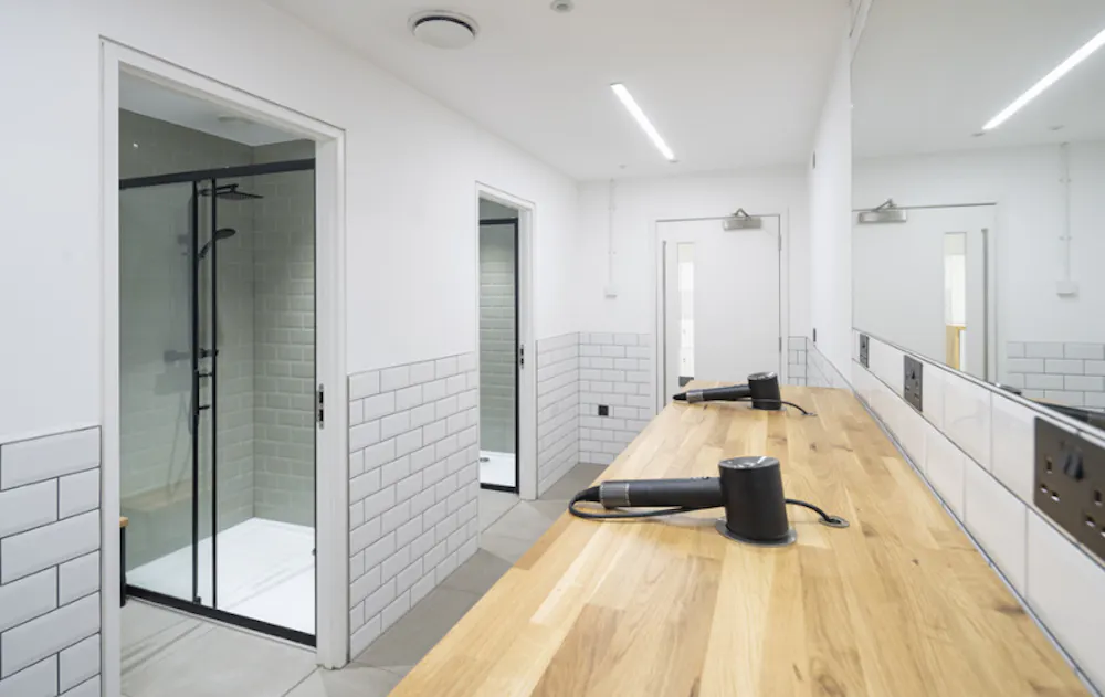 85 London Wall - 85 London Wall - Showers .png