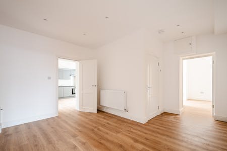 Flat 1F - 12 Hanbury Street, London, Residential To Let - Hanbury St 1F  Low Res 4.jpg