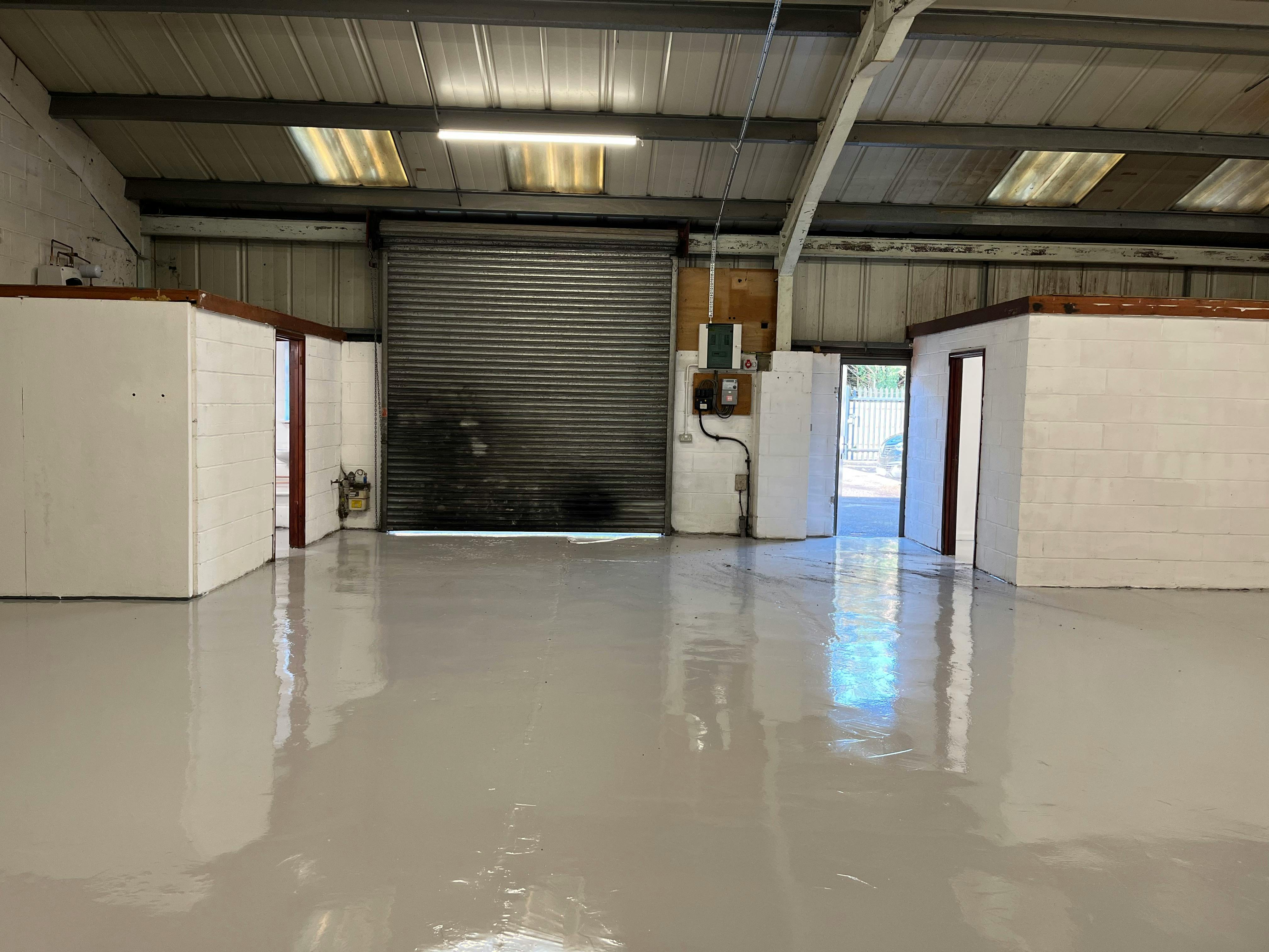 Unit 4, Thame Road Industrial Estate, Aylesbury, Industrial To Let - IMG_9716.jpg