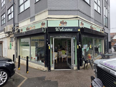 1a Market Road, Wickford, Retail To Let - WhatsApp Image 20250827 at 124245_1410efe1.jpg