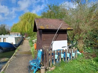 Horsenden Farm Moorings, Greenford, Marine To Let - Horsenden Farm moorings  4.jpg