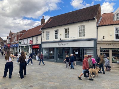 51-53 Toll Gavel, Beverley, Class E Retail / Leisure / Retail To Let - Out 1 blurred.jpg