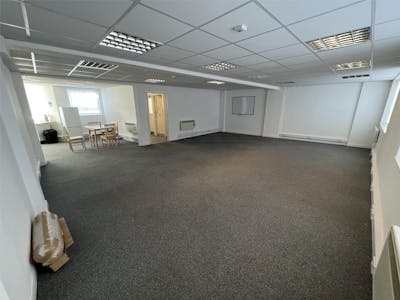 First and Second Floor Offices 1141a Warwick Road, Acocks Green, Birmingham, Office Lease Assignment - Photo 2