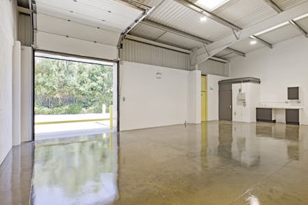 Units 13 - 17 Albion Park, Leeds, Industrial To Let - IMG_1973.jpg