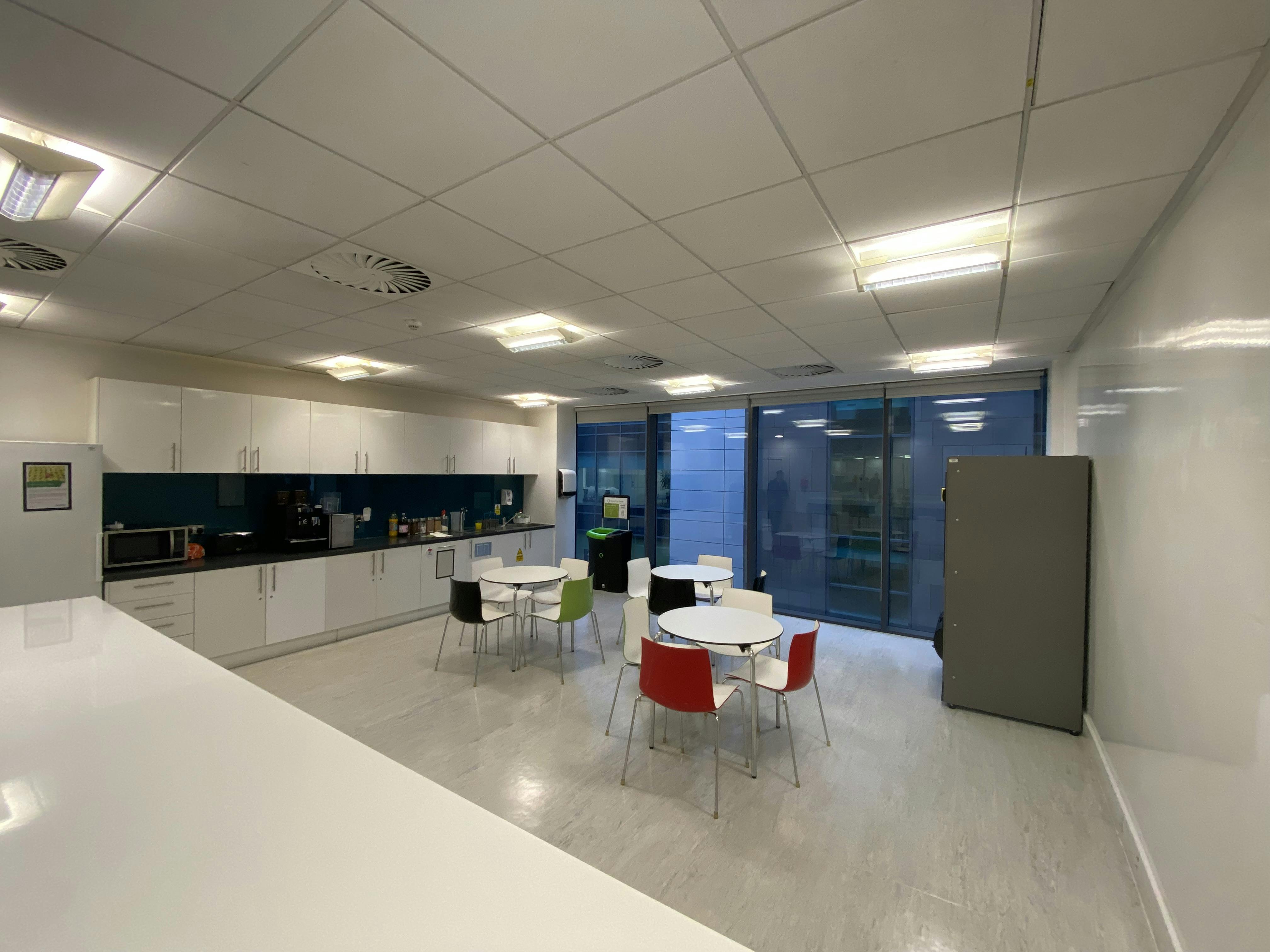 Part 3rd Floor, Ventana House, Sheffield, Offices To Let - IMG_5301.jpeg