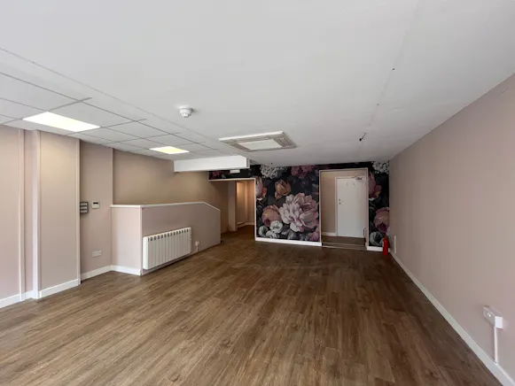 90 High Street, Tring, Retail To Let - WhatsApp Image 2026-05.jpeg
