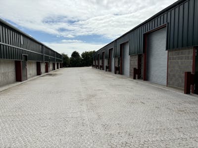 Manor Farm Barns (Units 2A-I), Manor Farm, Southampton, Industrial / Warehouse To Let - IMG_2430.jpg