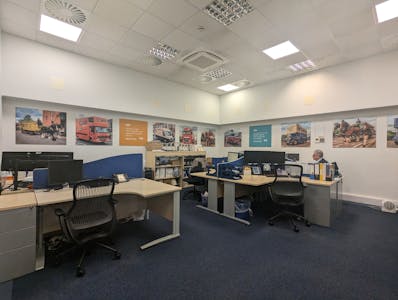 Tangent House, Watford, Office For Sale - PXL_20260319_110701301.jpg