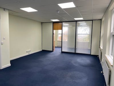 6 Warren Court, Crowborough, Office To Let - 6 Warren Court Crowborough.jpg