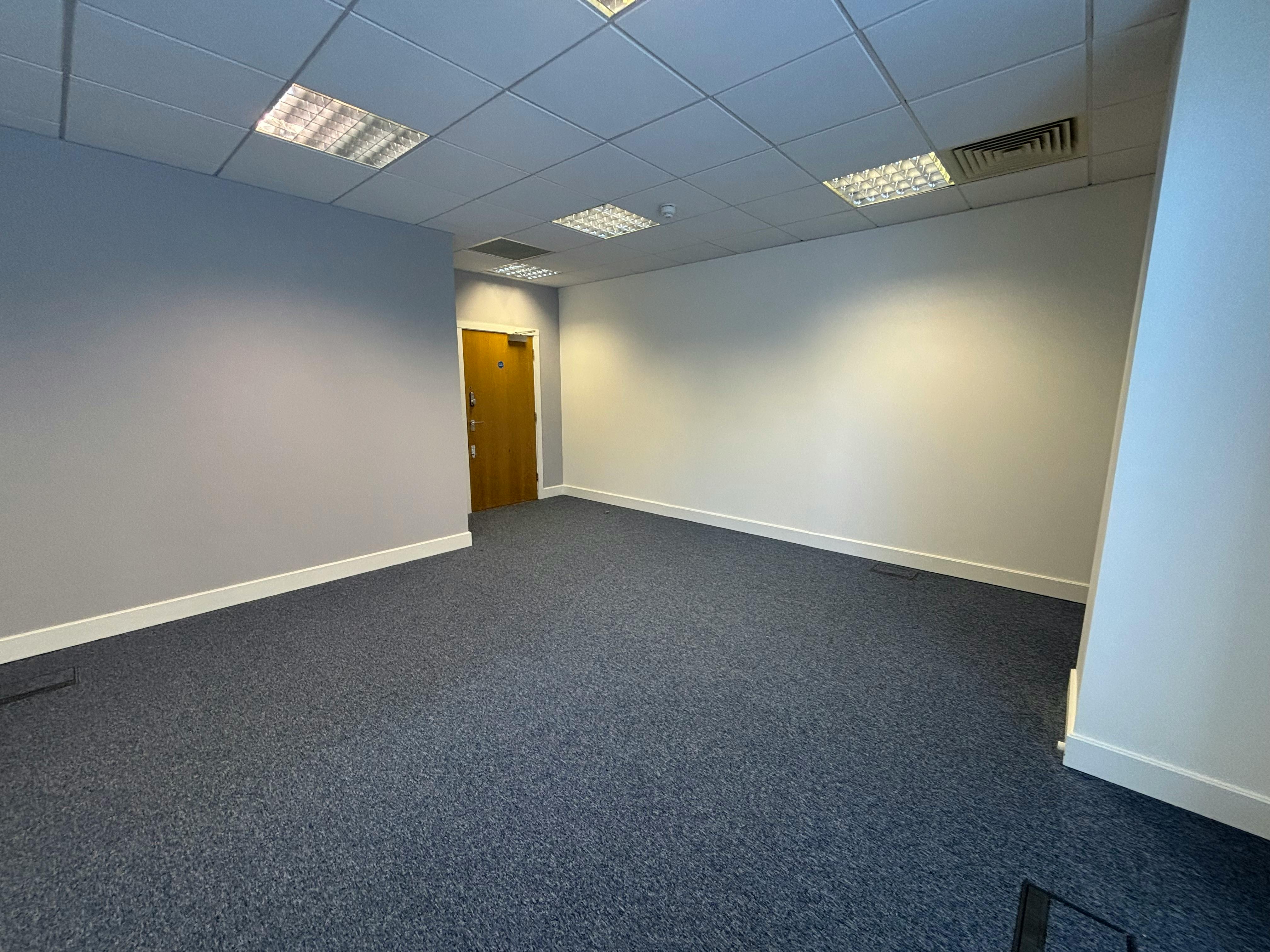Suite 7, 2 Station Court, London, Office To Let - IMG_4849.jpeg