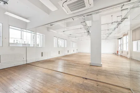 Crown House, London, Office To Let - IMG_1241-2.jpg