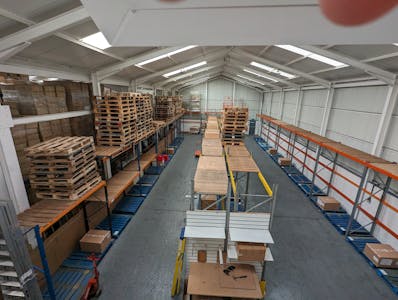 14 Rhodes Way, Watford, Warehouse To Let / For Sale - PXL_20240326_111141235.jpg