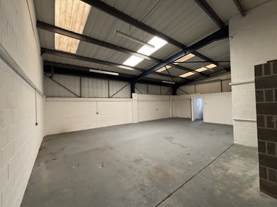 Unit 21, Greenway Workshops, Caerphilly, Industrial To Let - IMG_2326.jpg