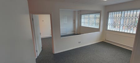 Unit 13 Gateway Industrial Estate, Park Royal, Industrial To Let - IMG_20260120_101940.jpg